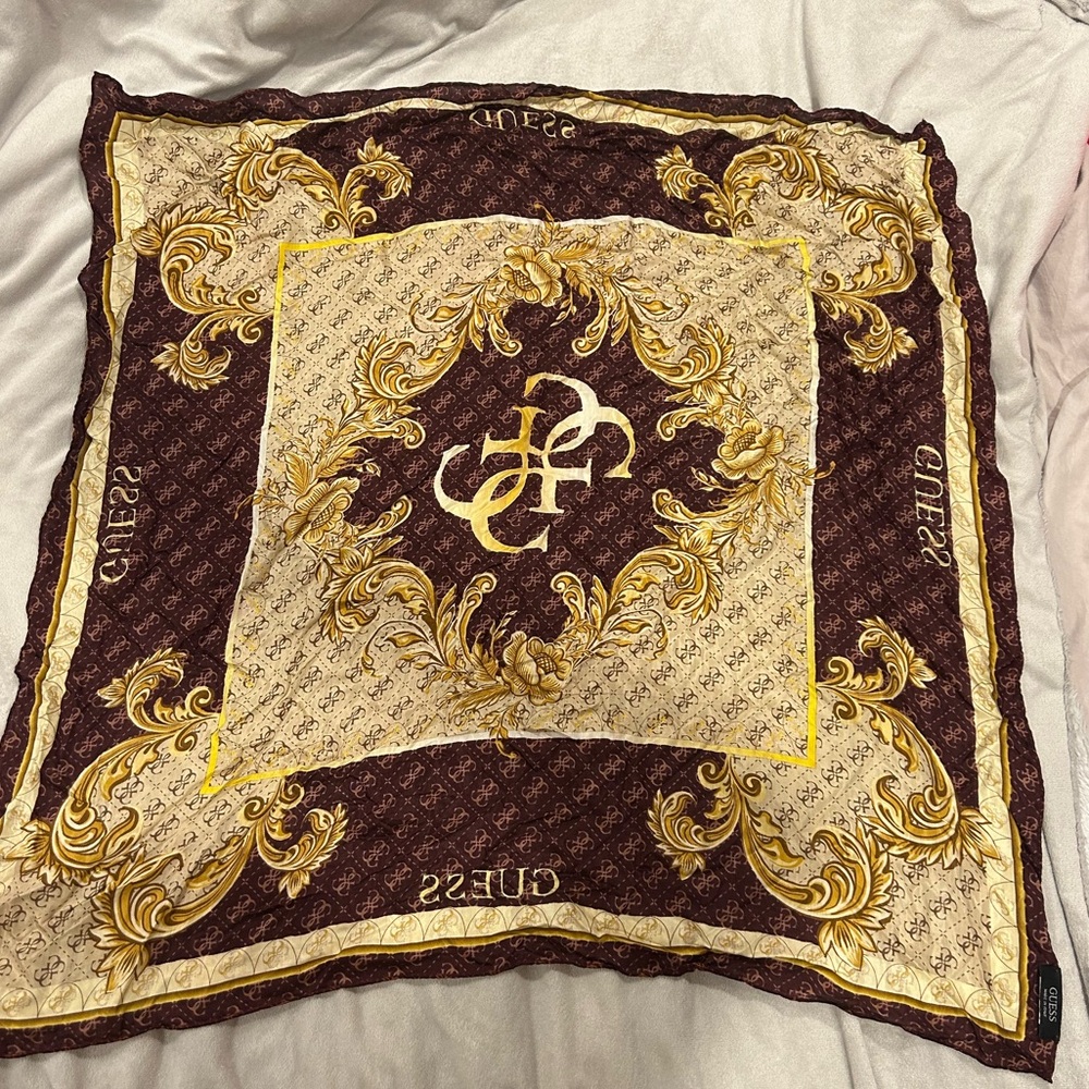 Guess Baroque Print Scarf